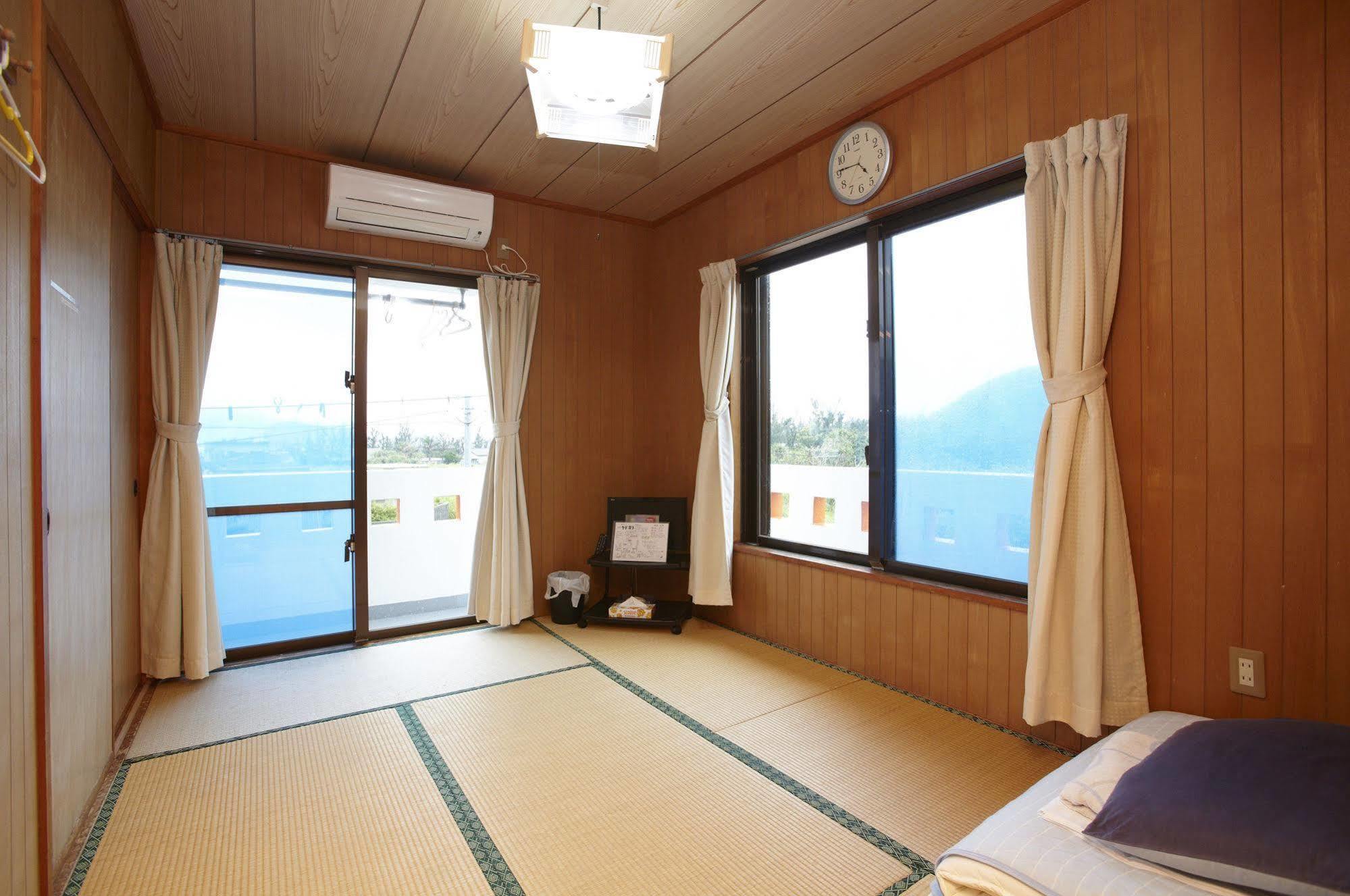Minshuku Yadokari Hotel Zamami Luaran gambar