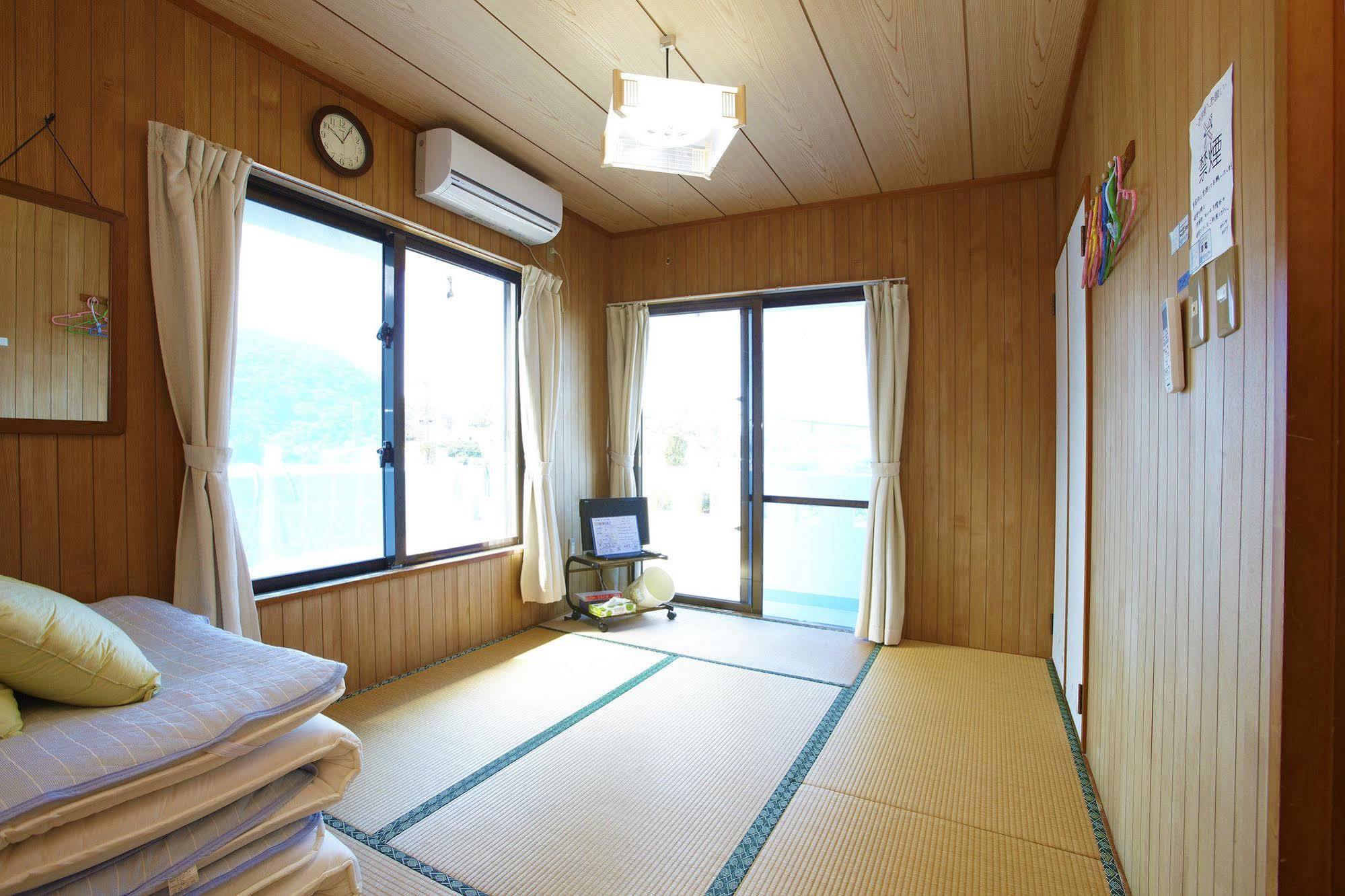 Minshuku Yadokari Hotel Zamami Luaran gambar